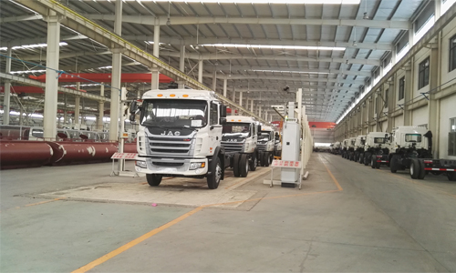 江淮格爾發<a href=http://m.khfxs.cn/ssc target=_blank class=infotextkey>灑水車</a>批量出口委內瑞拉