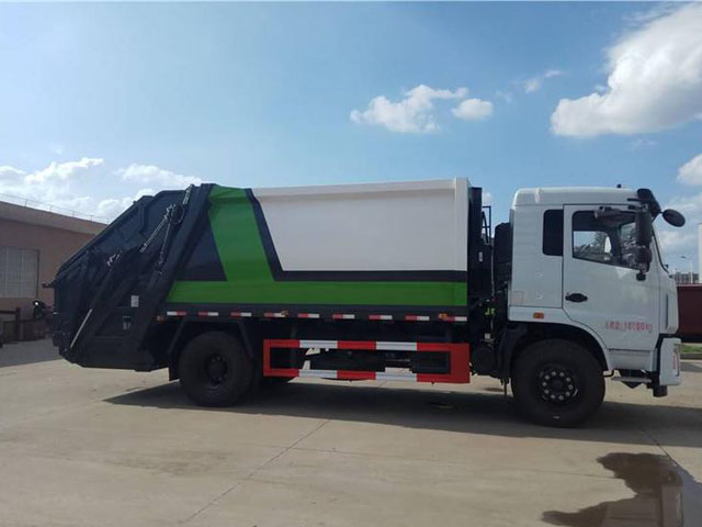 東風暢行12方壓縮垃圾車圖片3