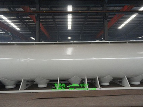 散裝<a href=http://m.khfxs.cn/siliaoche/ target=_blank class=infotextkey>飼料車</a>廠家-獨立作業式散裝飼料罐